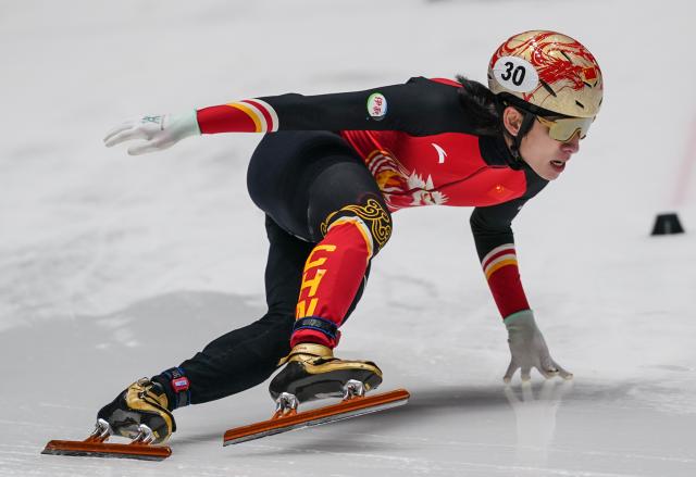 开云体育-短道速滑+空中技巧男队 两支“兵团”肩负冲金使命